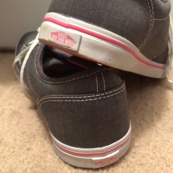 Vans - Picture 3 of 3